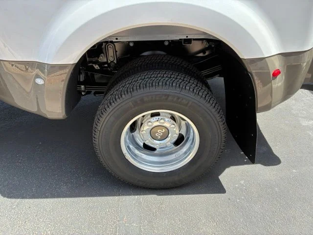 New 2026 Star White Metallic Tri-Coat Ford King Ranch image 17