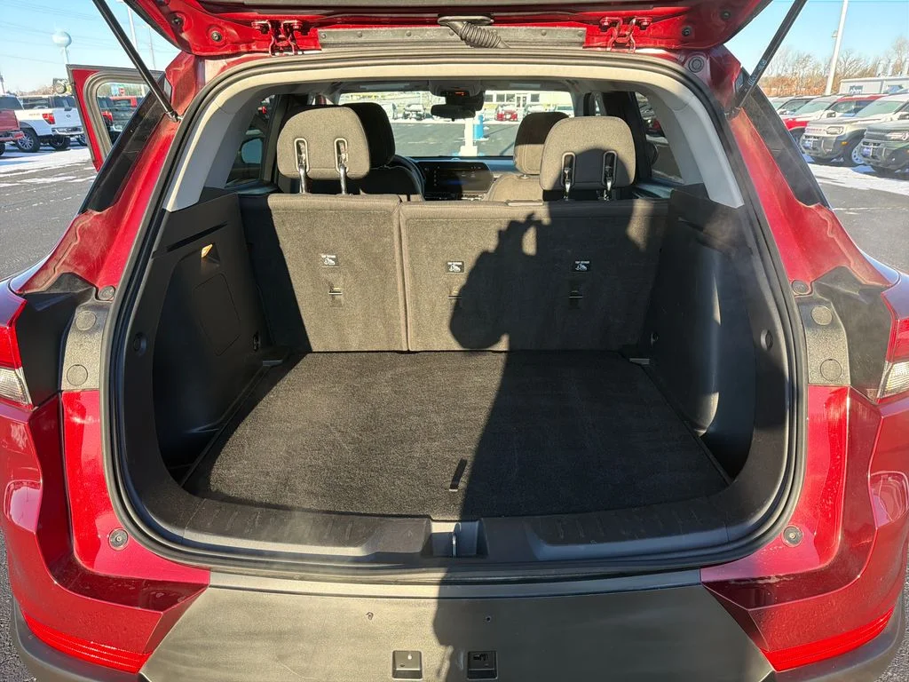 Used 2025 Red Chevrolet LT image 21