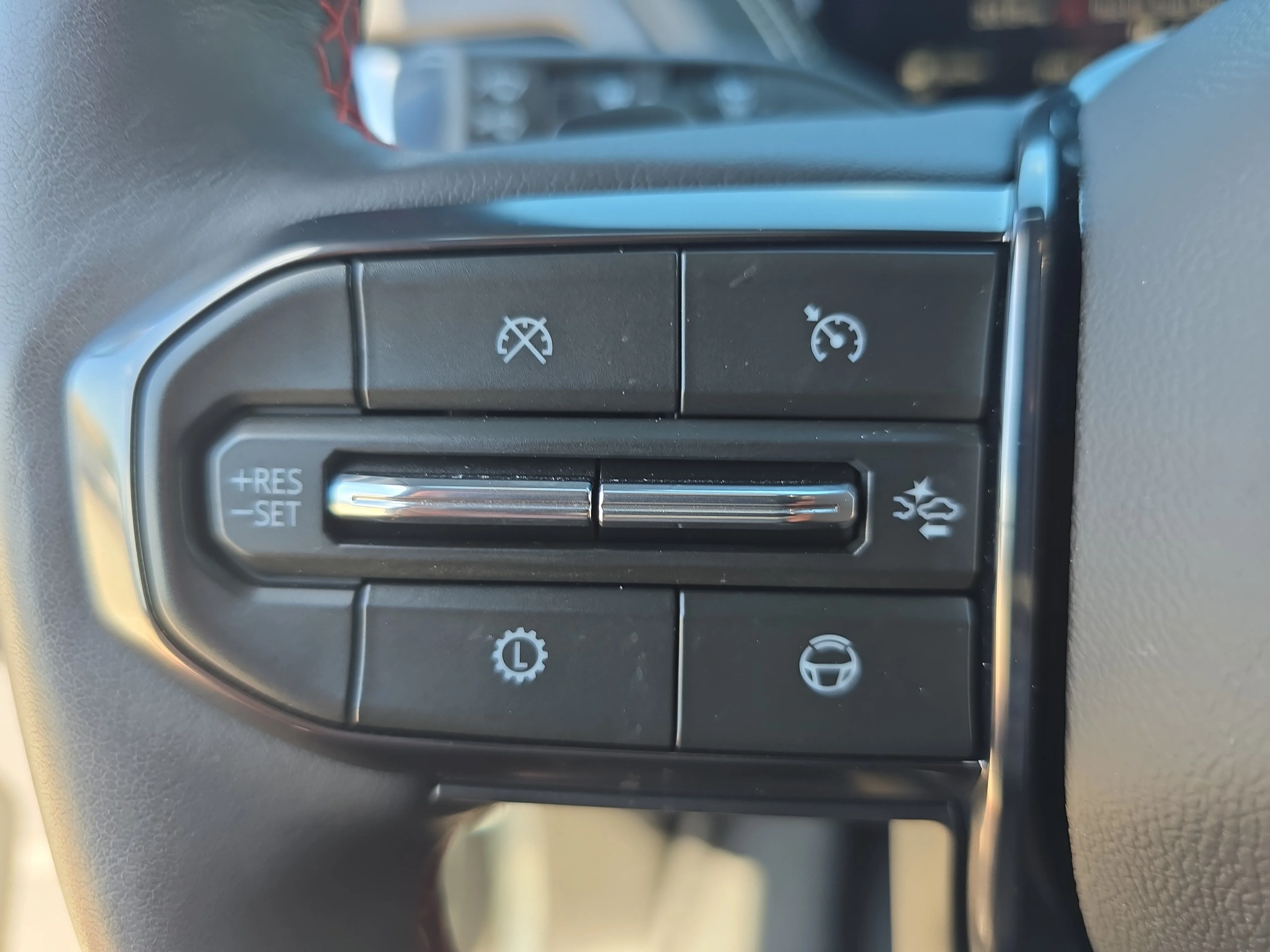 Used 2026 Sterling Metallic GMC AT4 Ultimate image 18