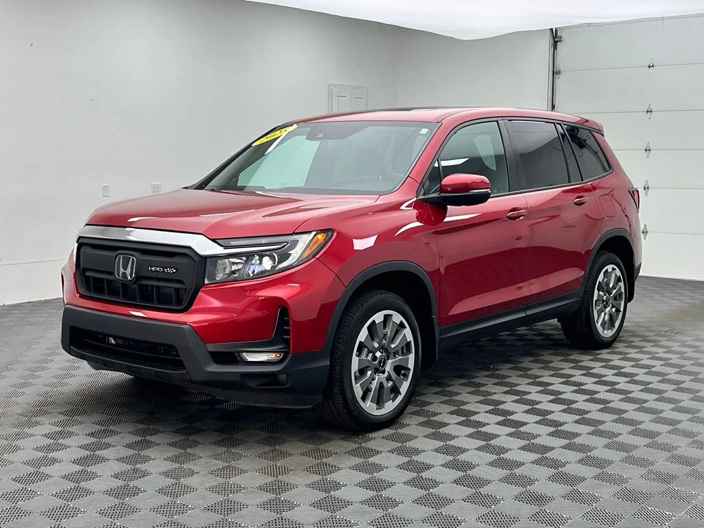 Used 2025 Red Honda EX-L image 15