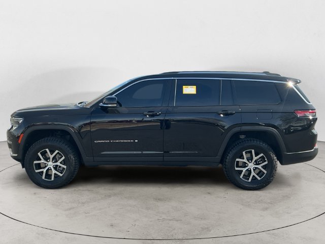 Used 2024 Black Jeep Limited image 8