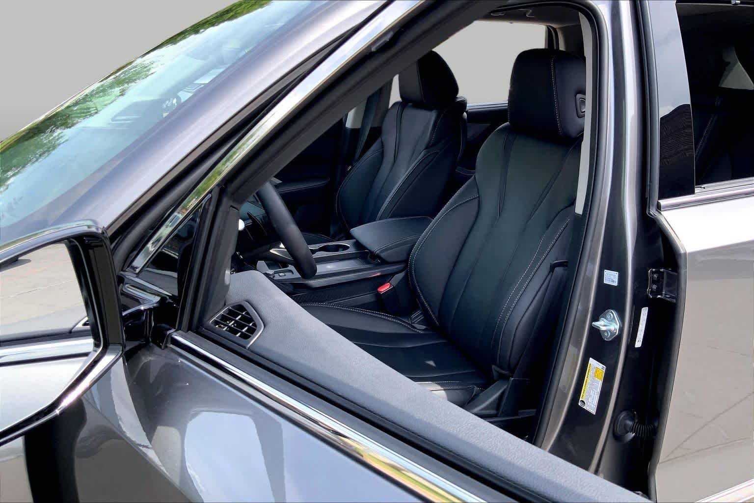 Certified Used 2026 Liquid Carbon Metallic Acura w/Technology Package image 7
