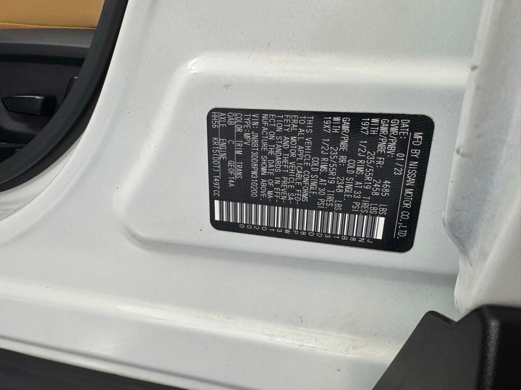 Used 2023 Pearl White Tricoat Nissan Platinum image 32
