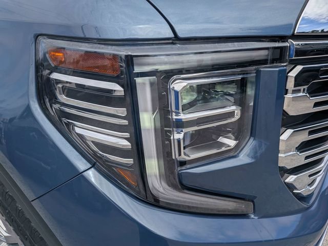 Used 2024 Blue GMC Denali image 9