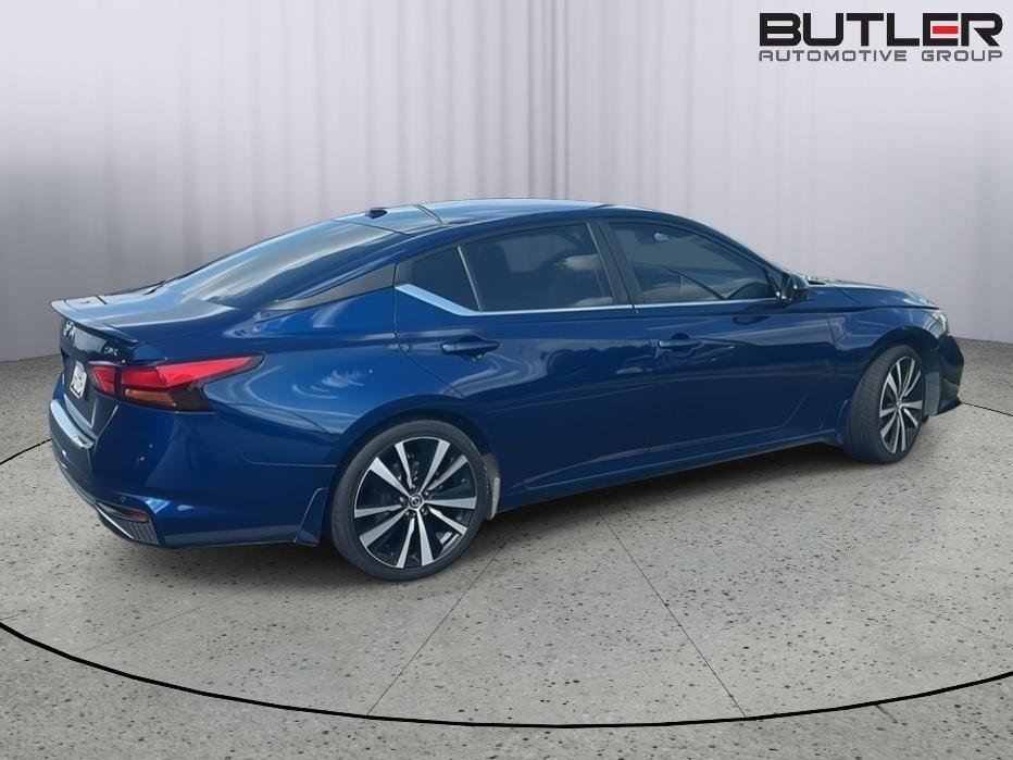 Used 2021 Deep Blue Pearl Nissan 2.5 SR image 4