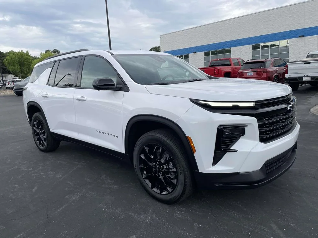 2026 Chevrolet Traverse LT - Photo 1