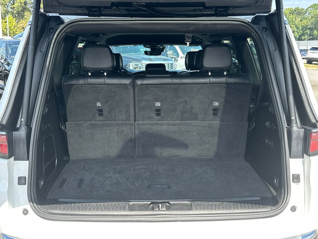 Used 2024 White Jeep Series II image 18