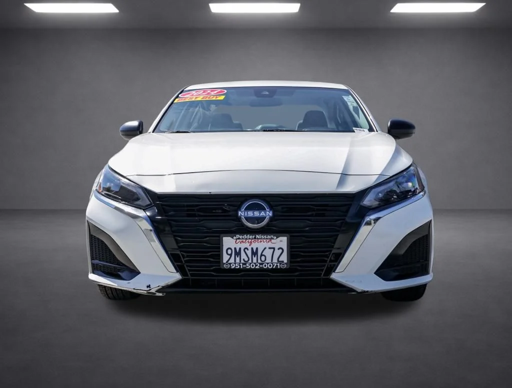 Used 2024 White Nissan 2.5 S image 8