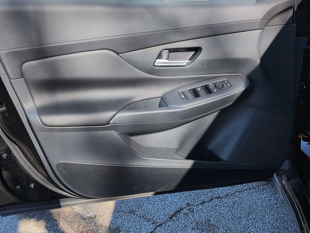 2026 Nissan Sentra SV - Photo 6