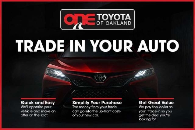 Used 2021 White Toyota XLE image 20