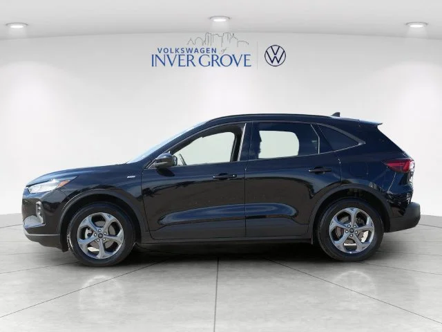 Used 2025 Black Metallic Ford ST-Line Select image 4