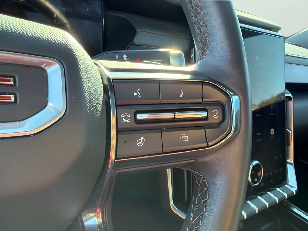 Used 2024 Ebony Twilight Metallic GMC AT4 image 20