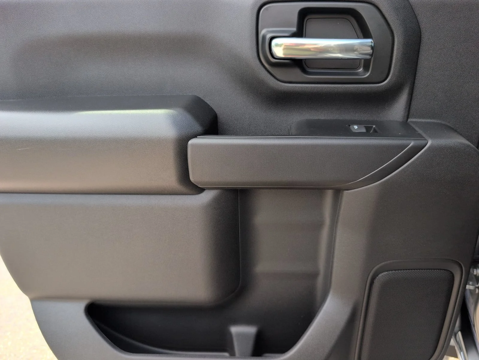 New 2026 Sterling Metallic GMC Pro image 31