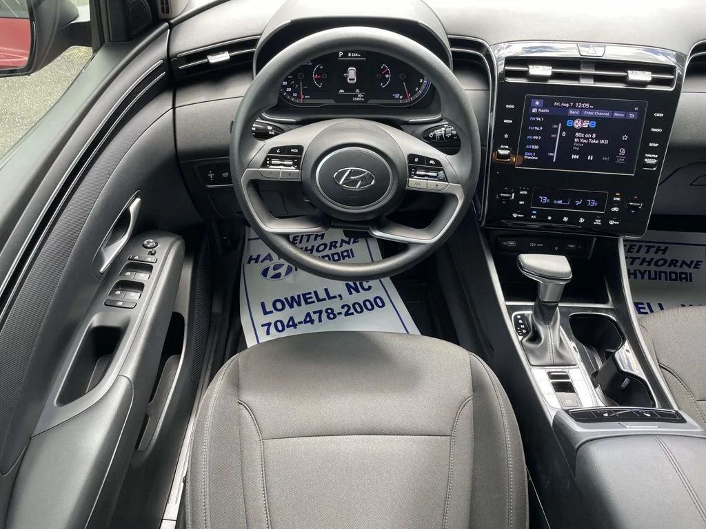 Used 2024 Red Hyundai SEL image 12
