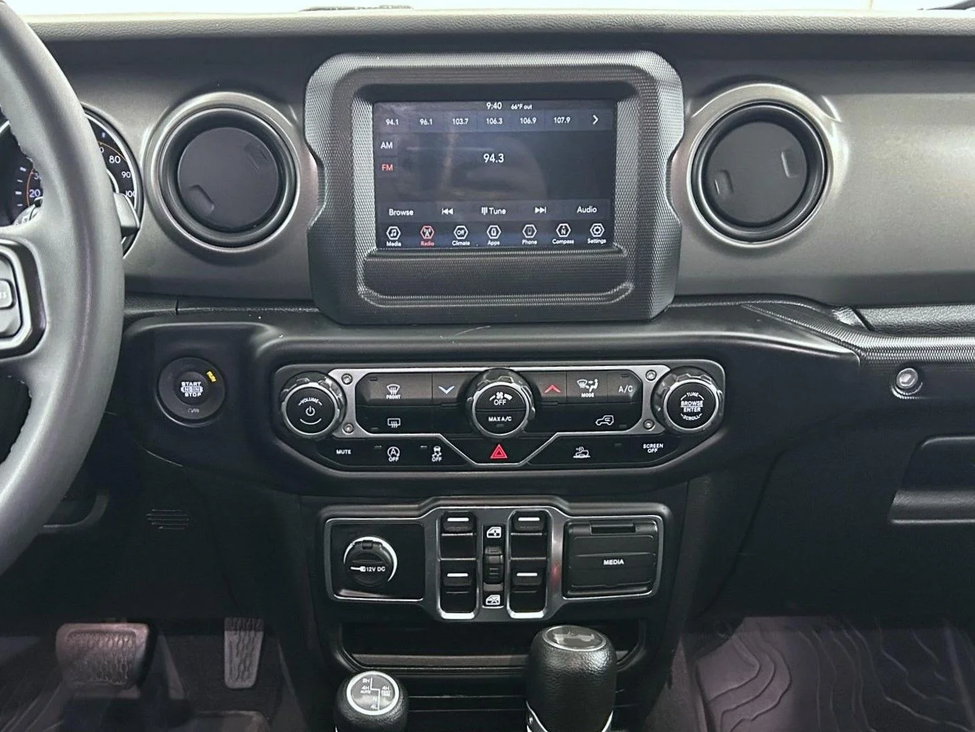 Used 2023 Red Jeep Sport S image 12