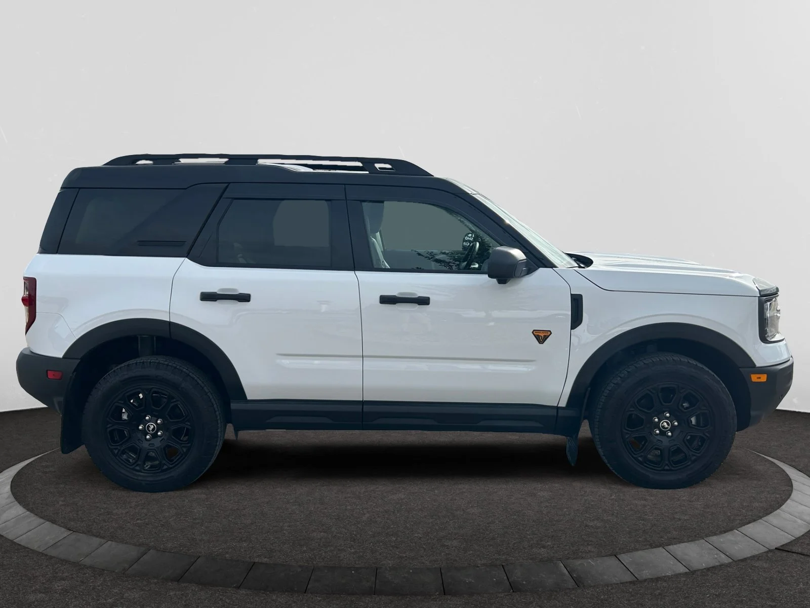 Used 2025 White Ford BADLANDS image 6