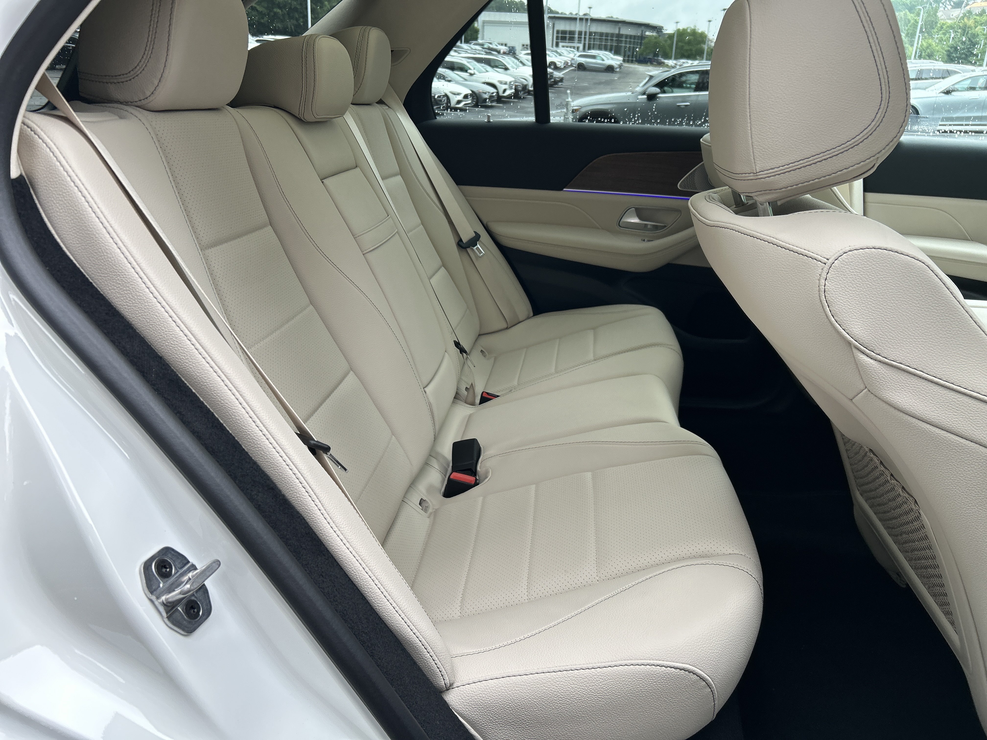 New 2026 Polar White Mercedes-Benz GLE 350 4MATIC® SUV image 40