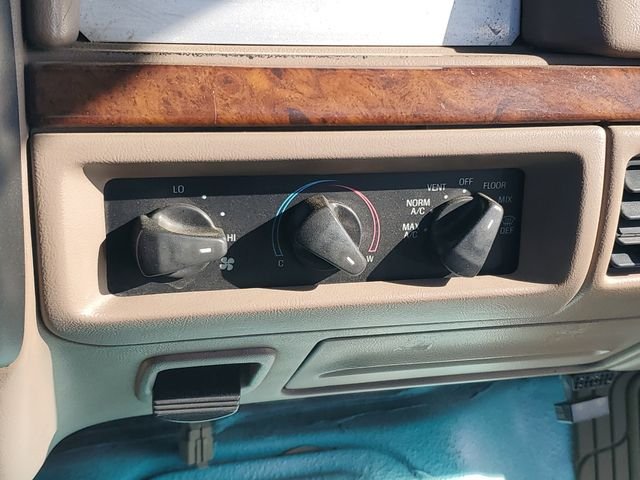 Used 1996 White Ford XLT image 15