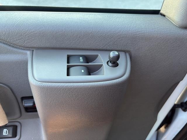 2025 Chevrolet Express Cargo Work Van - Photo 14