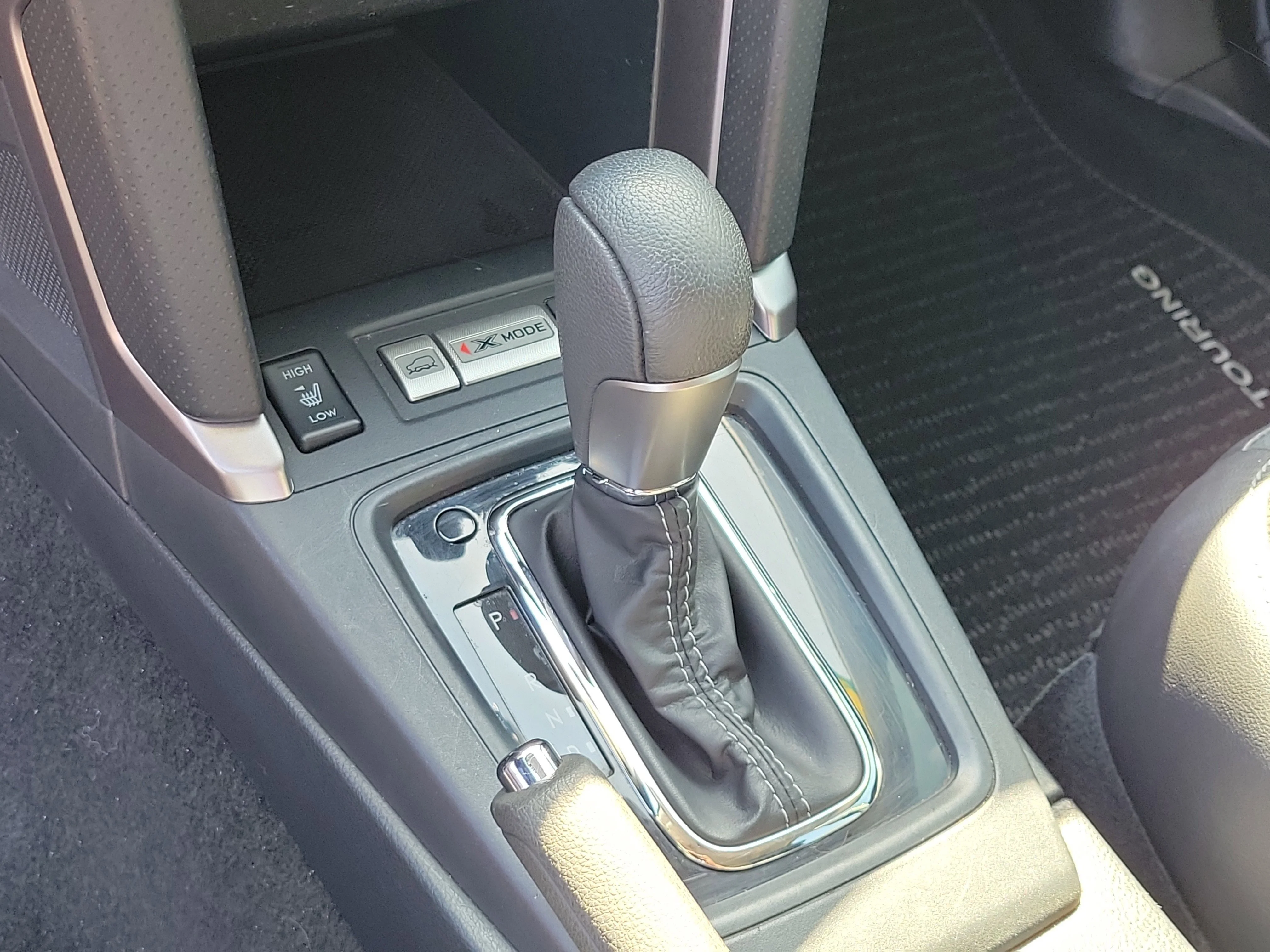 Used 2018 Crystal Black Silica Subaru Touring image 27