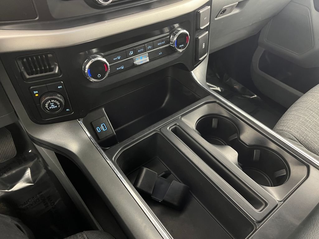 Used 2021 Oxford White Ford XLT image 22
