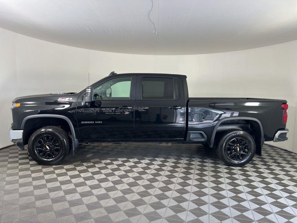 Used 2024 Black Chevrolet LT image 28