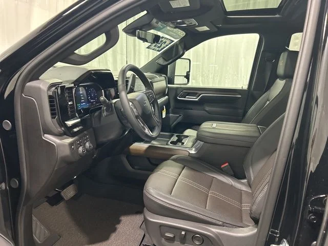 2026 Chevrolet Silverado 3500HD High Country - Photo 11