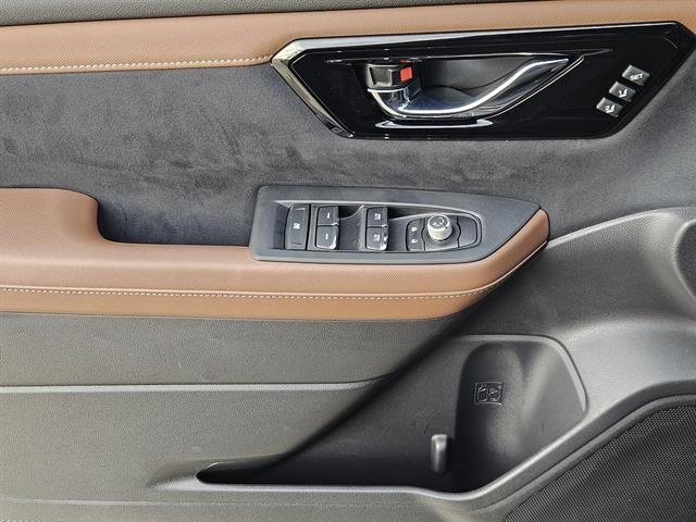New 2026 CRYSTAL BLACK SILICA Subaru Touring image 17