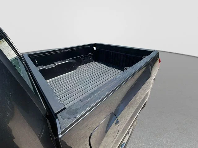 Used 2018 Gray Toyota SR image 12