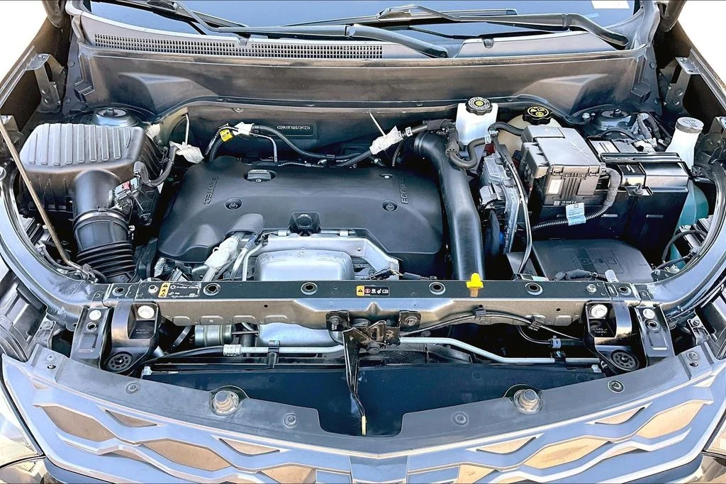 Used 2019 Gray Chevrolet LT image 28