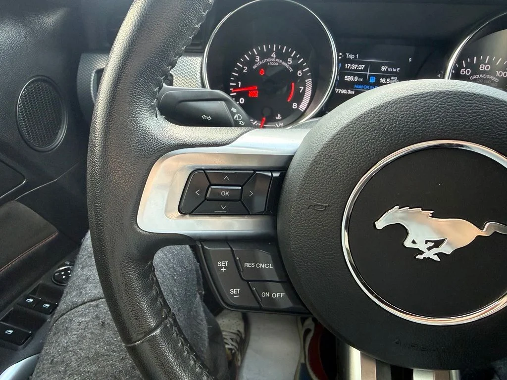 Used 2017 White Ford GT Premium image 17