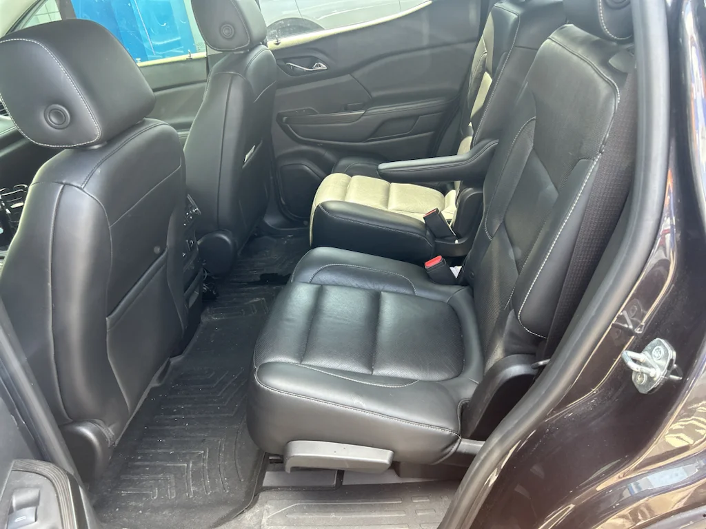 Used 2017 IRIDIUM METALLIC GMC SLT image 5