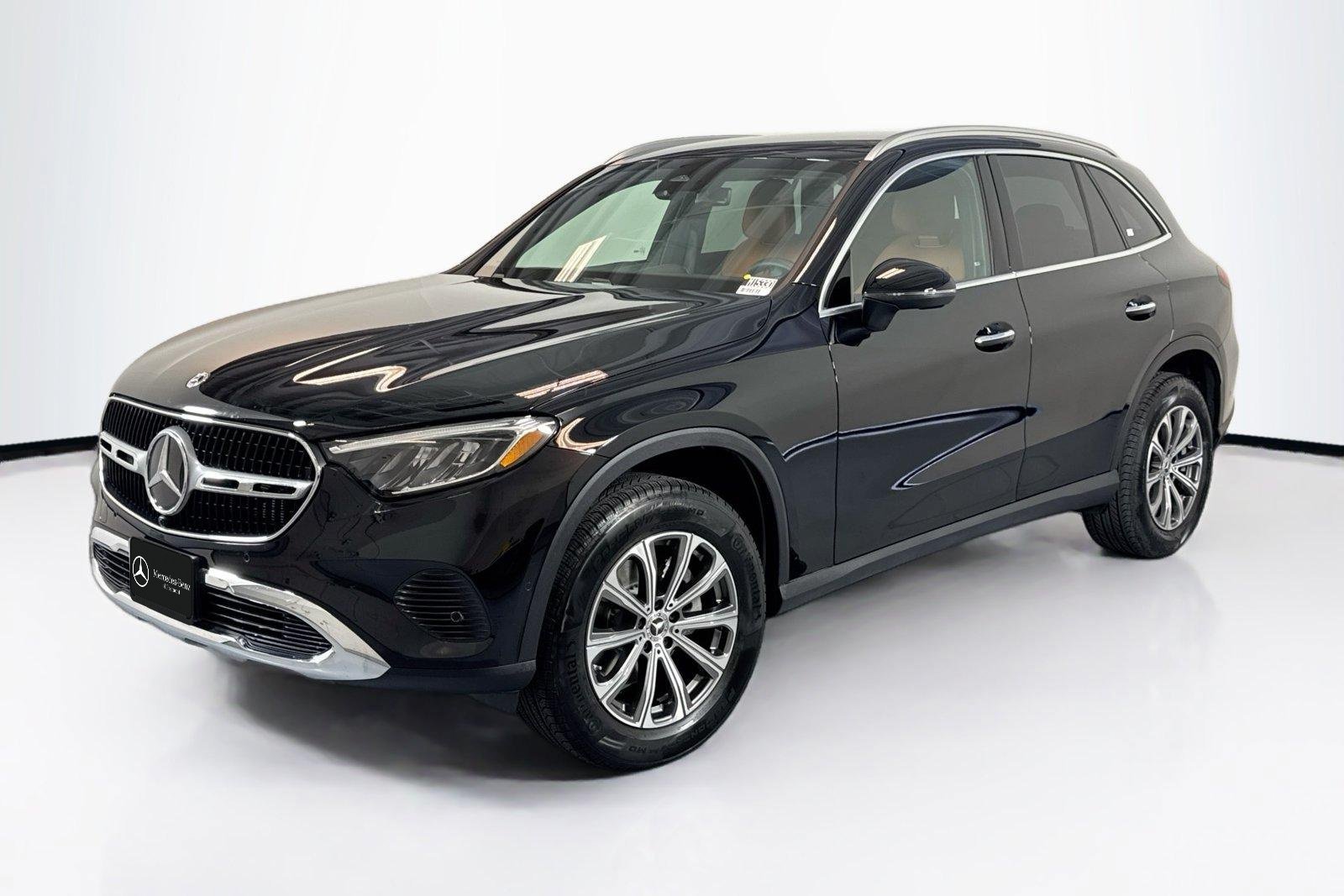Used 2025 Black Mercedes-Benz GLC 300 image 1