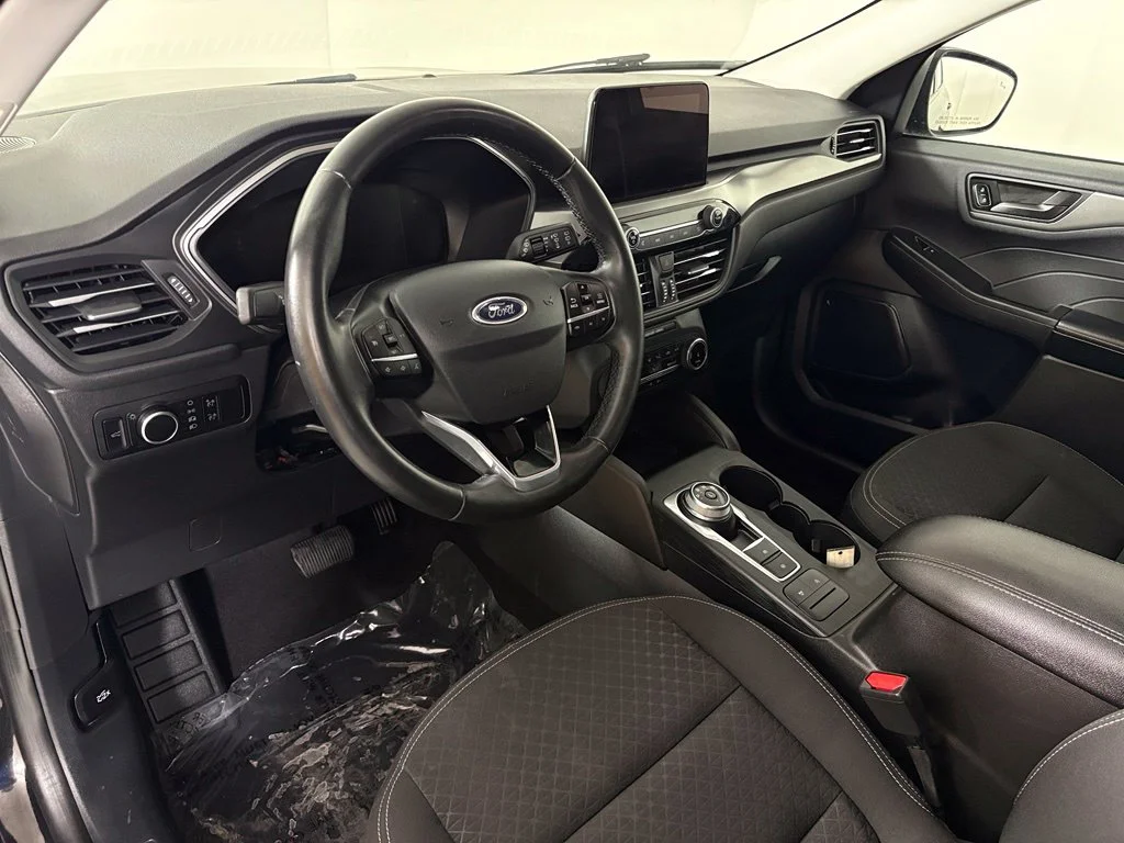 Used 2024 Black Ford Active image 17