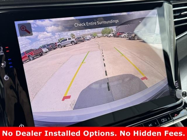 New 2026 Bright White Clear-Coat Exterior Paint Jeep Grand Wagoneer image 17