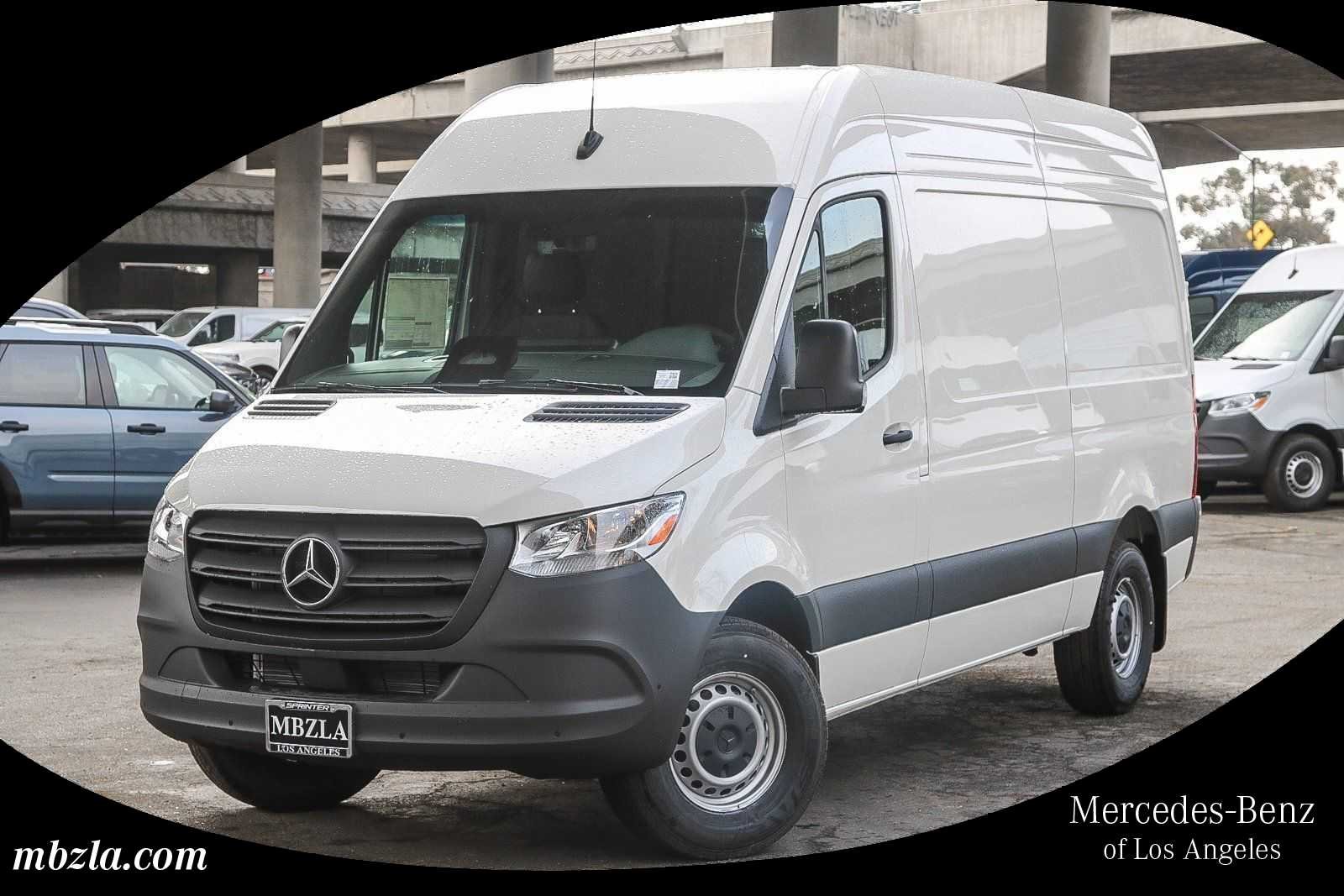 2025 Mercedes-Benz Sprinter Cargo Van Cargo 144WB