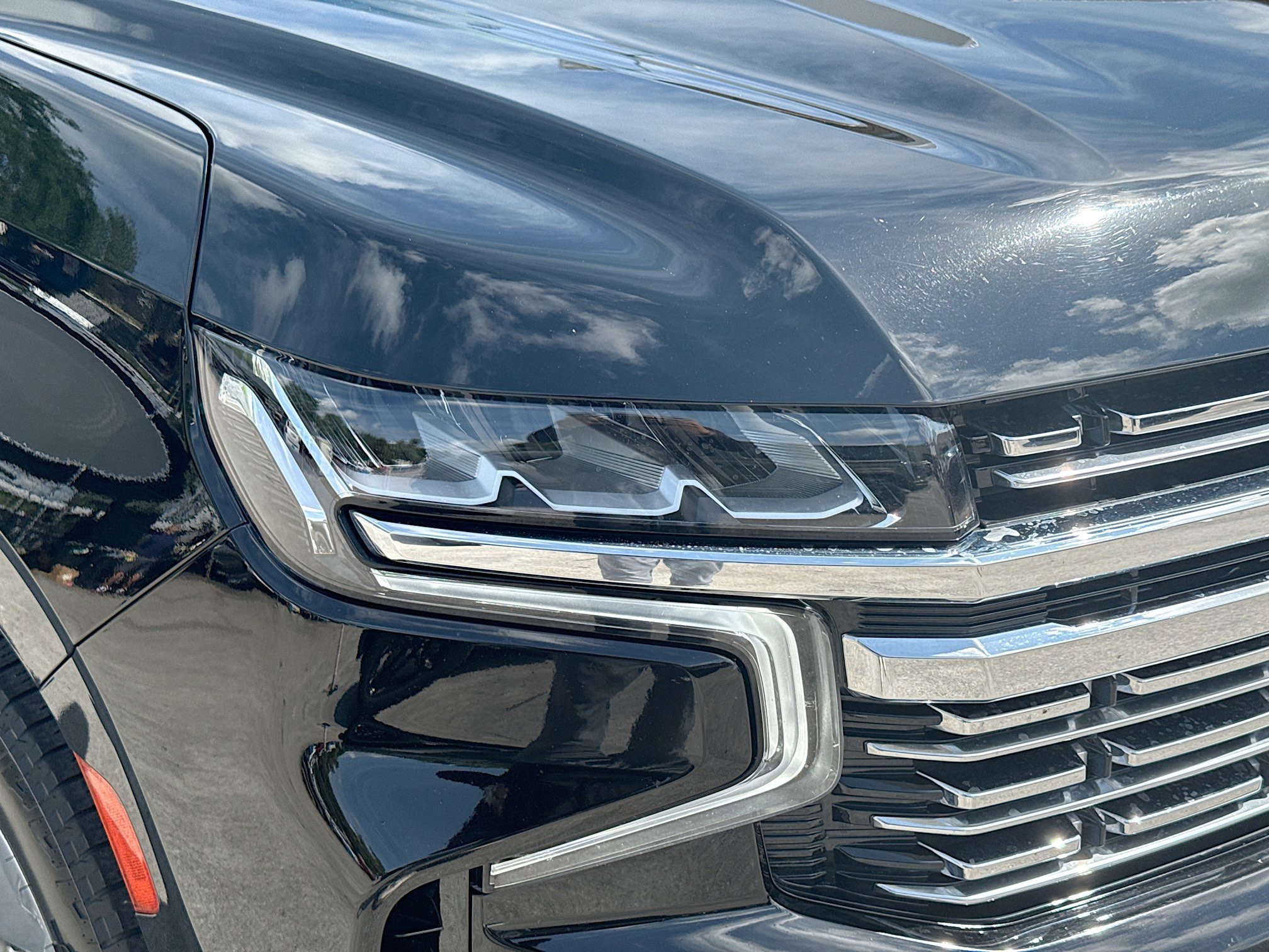 Used 2023 Black Chevrolet Premier image 33