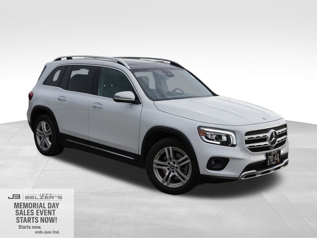 2022 Mercedes-Benz GLB GLB 250 4MATIC's photo
