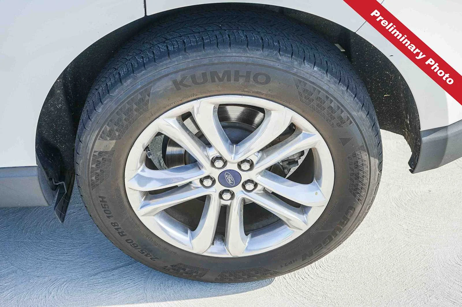 Used 2016 White Platinum Metallic Tri-Coat Ford SEL image 10