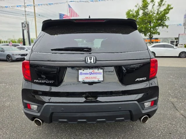 Used 2023 Crystal Black Pearl Honda EX-L image 4