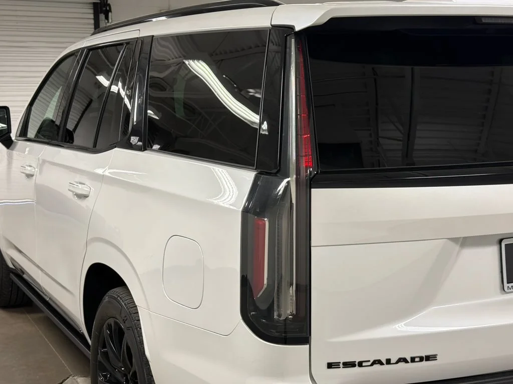 2023 Cadillac Escalade Sport - Photo 15