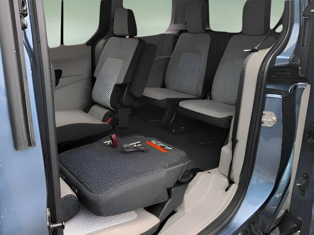 Used 2019 Blue Metallic Ford XLT image 10