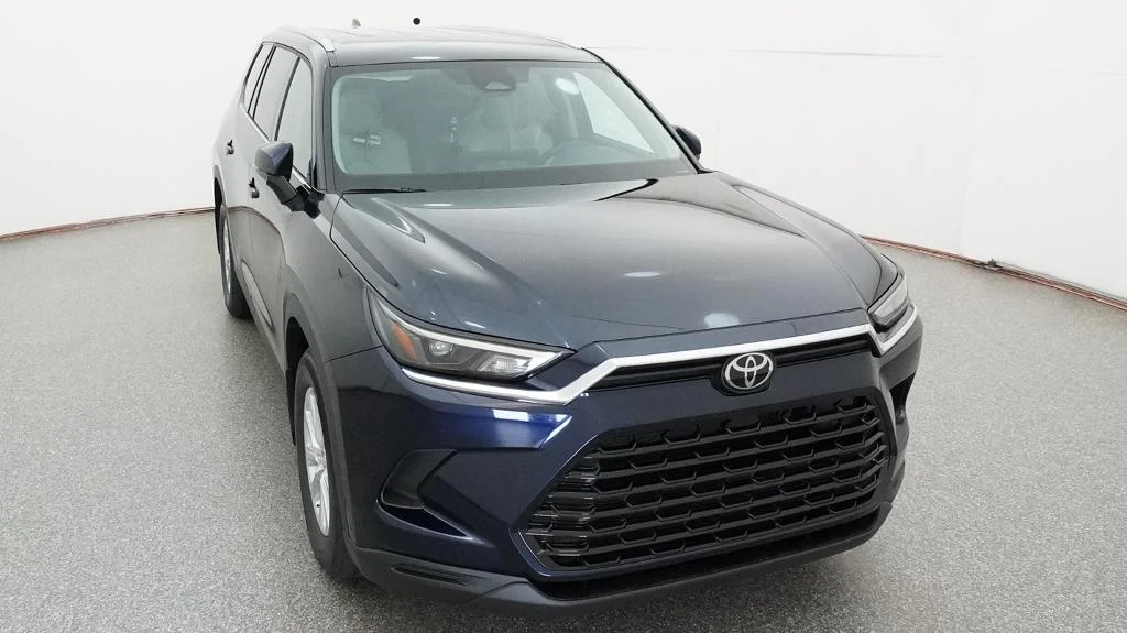 New 2026 Blueprint Toyota Hybrid XLE image 8