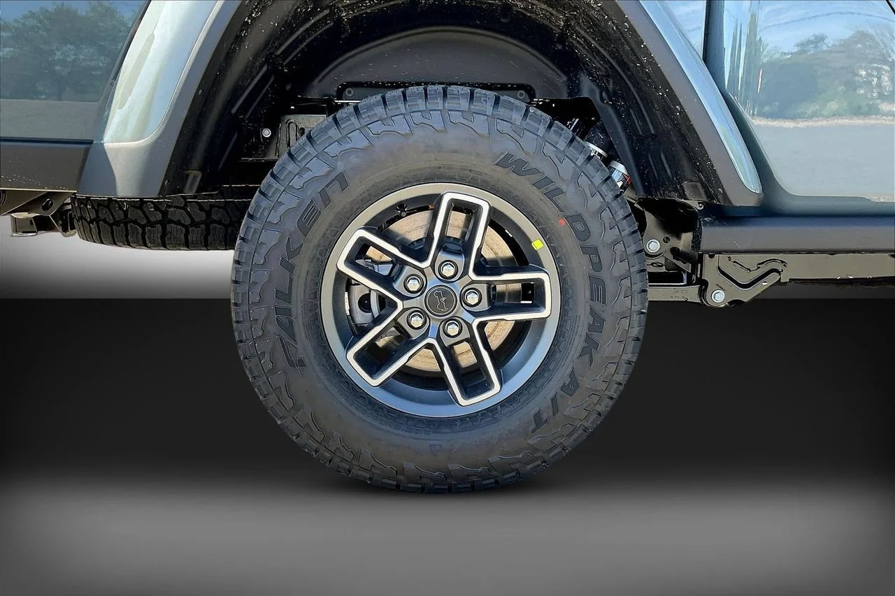 New 2026 Anvil Clearcoat Jeep Mojave image 29