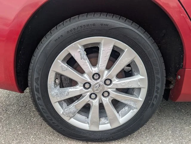 Used 2009 Red Toyota  image 24