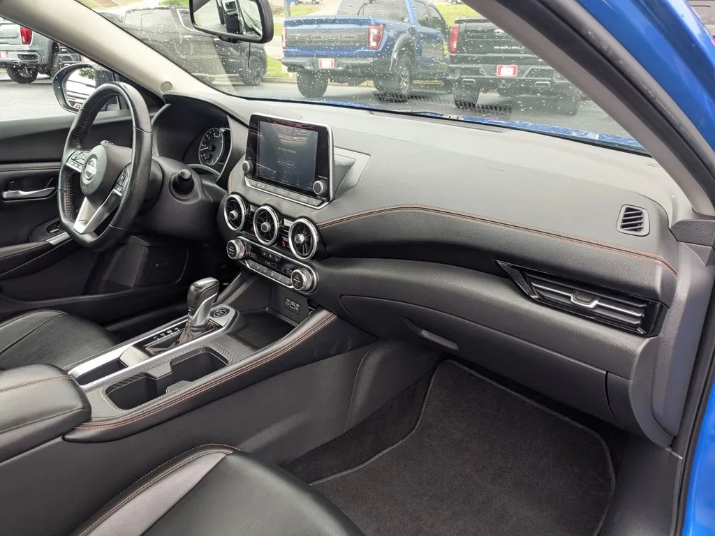 Used 2021 Electric Blue Metallic Nissan SR image 29