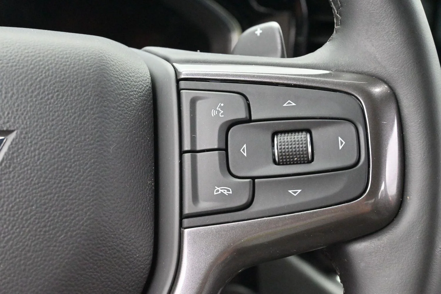 Used 2024 Red Hot Chevrolet ZR2 image 19