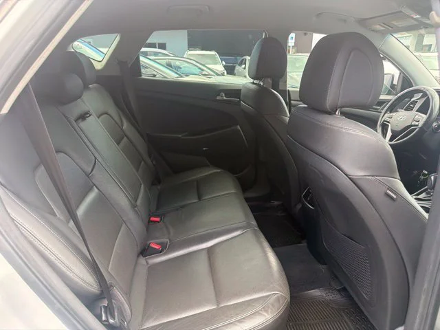 Used 2017 Silver Hyundai Limited image 10