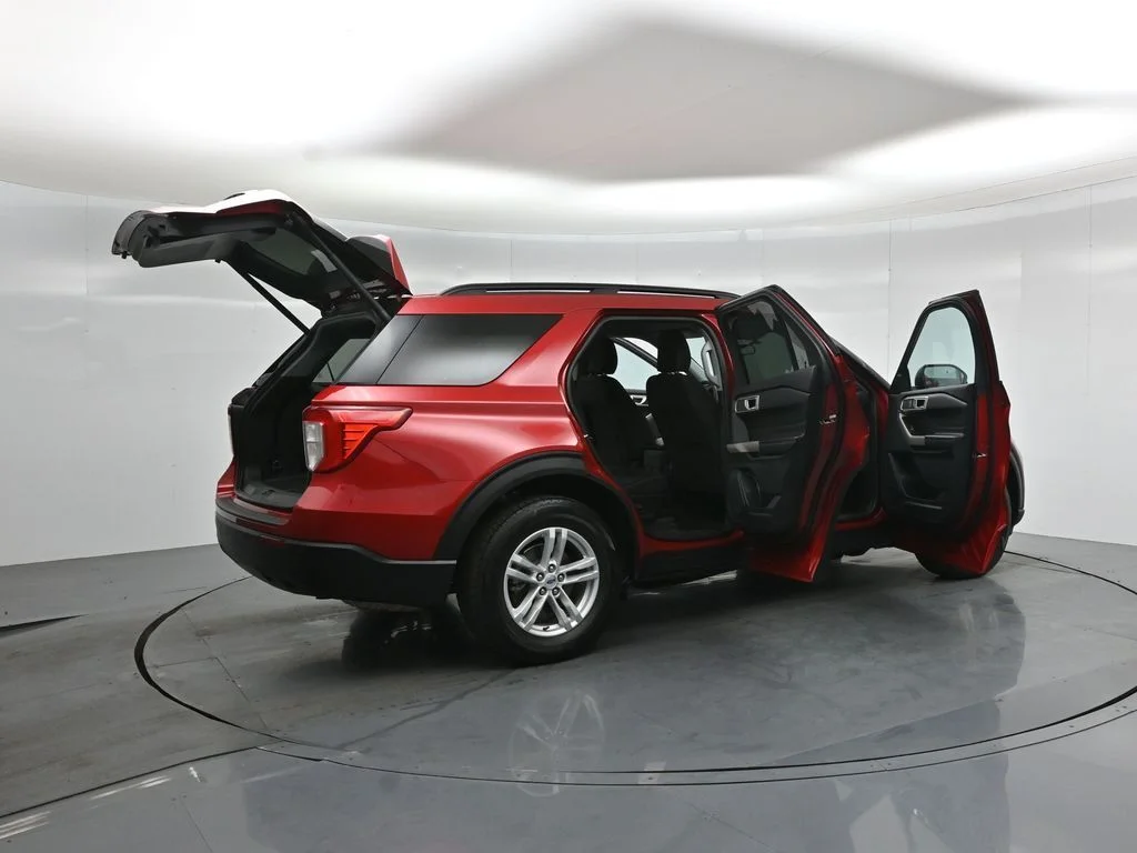 Used 2023 Red Ford XLT image 5
