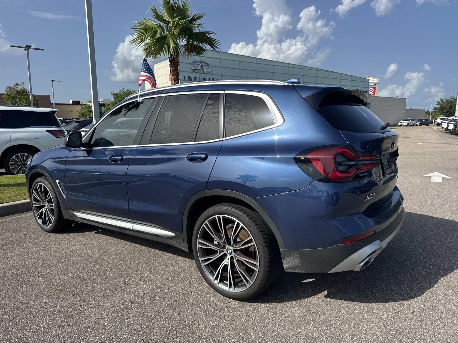 Used 2023 Blue BMW sDrive30i image 8